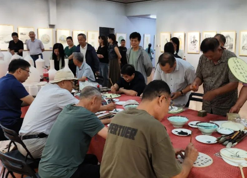 雄县“喜迎国庆 团圆中秋”书画小品精品展开幕